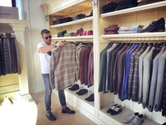 Afacerile lui Bote din Ardeal au intrat la apă. Magazinul lui Cătălin Botezatu, în insolvenţă